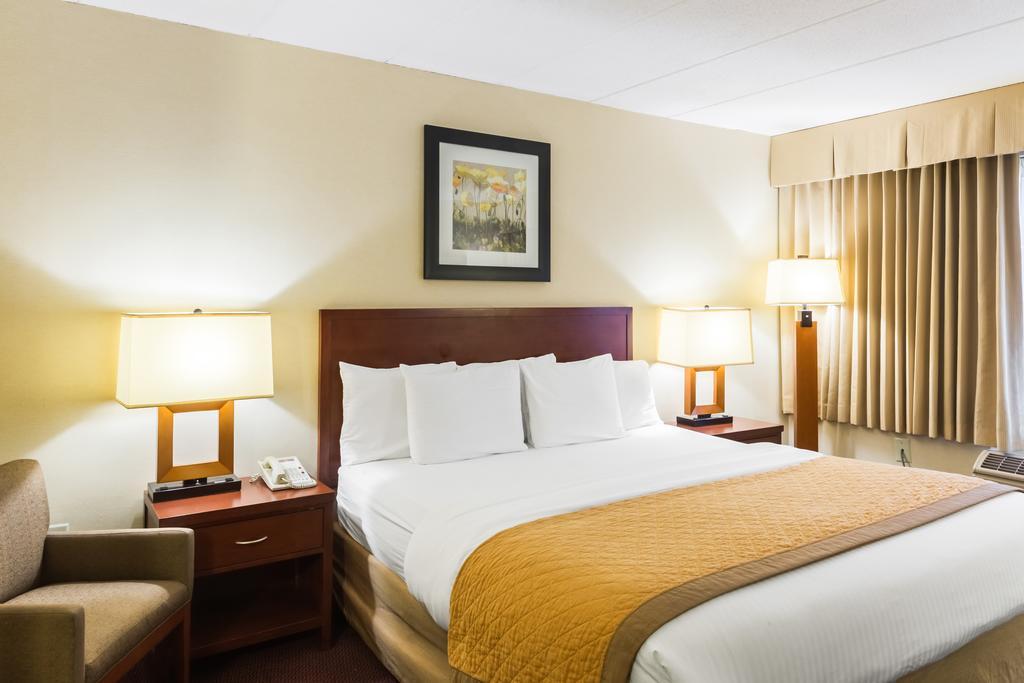Clarion Hotel Somerset - New Brunswick Kültér fotó