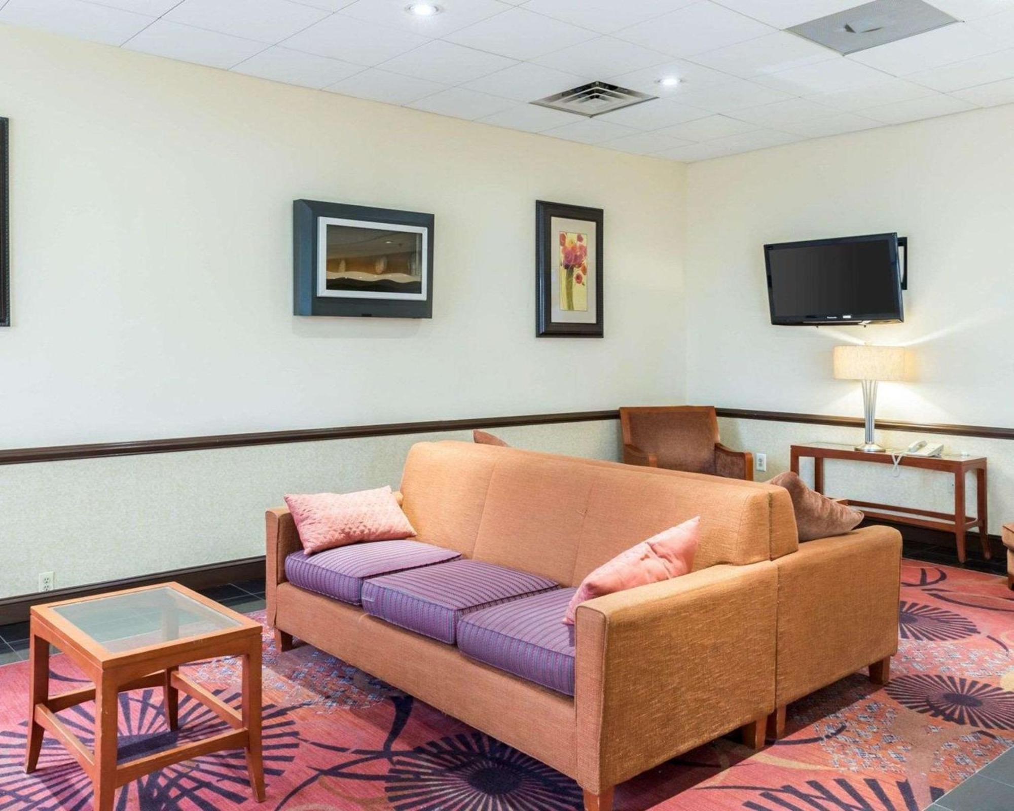 Clarion Hotel Somerset - New Brunswick Kültér fotó