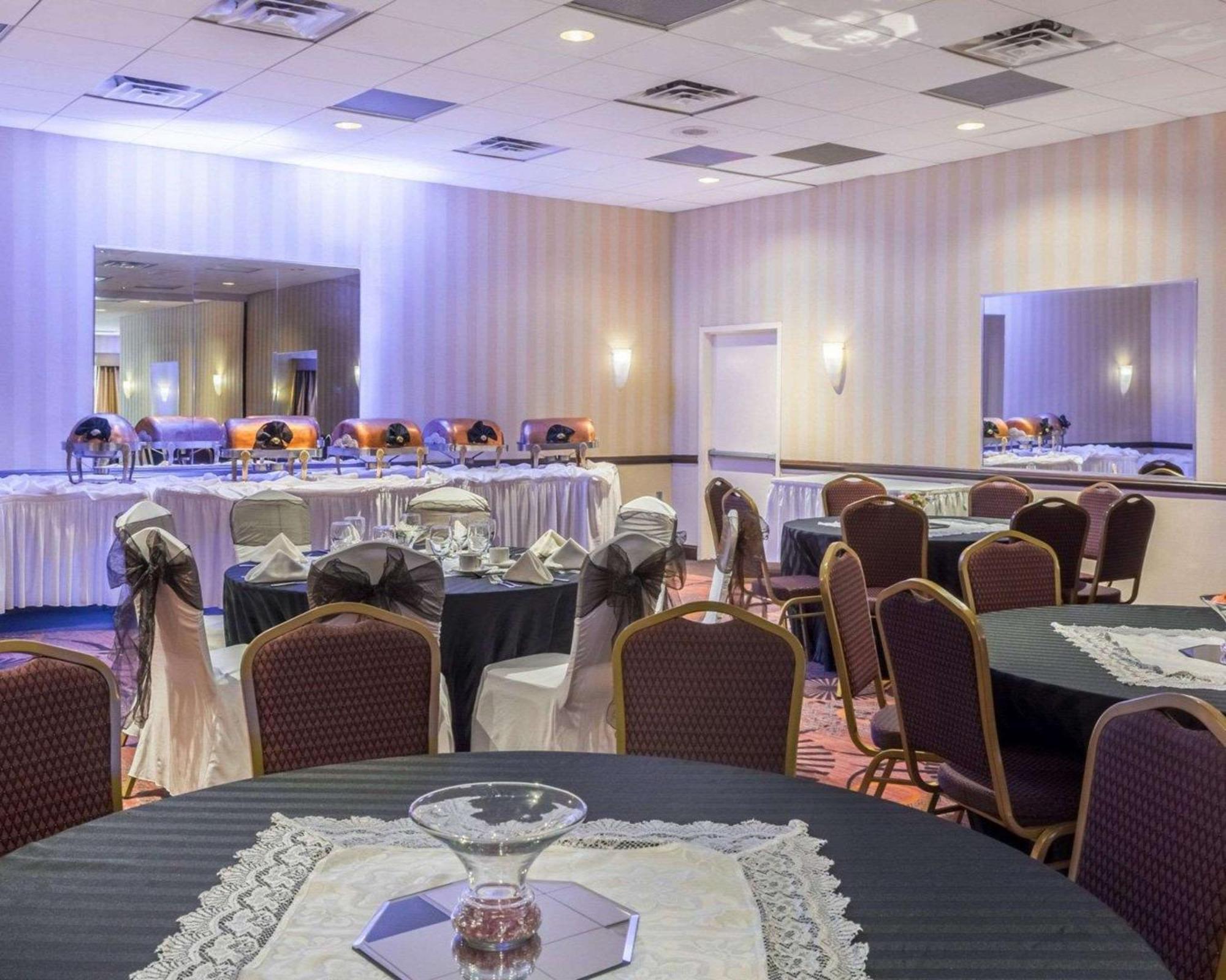 Clarion Hotel Somerset - New Brunswick Kültér fotó