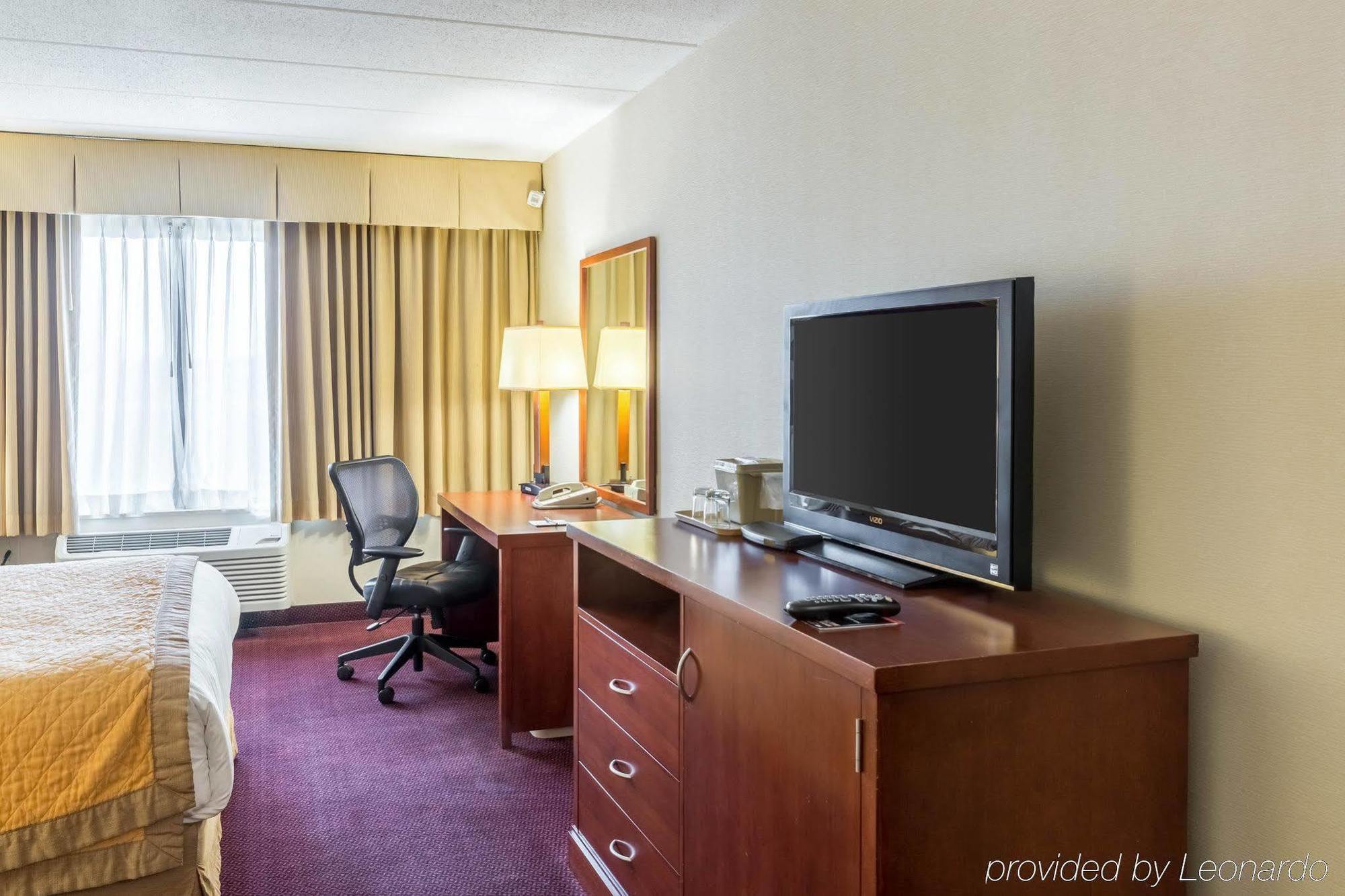 Clarion Hotel Somerset - New Brunswick Kültér fotó